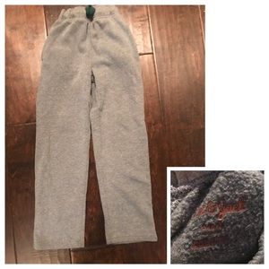 4 boys items for $15!Sweatpants Small 6/7